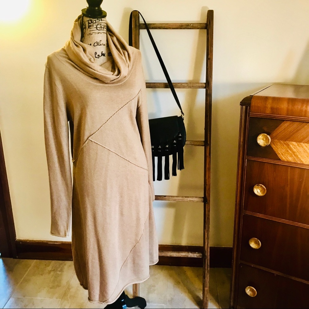 Women’s Athleta sweater dress. Size XL.